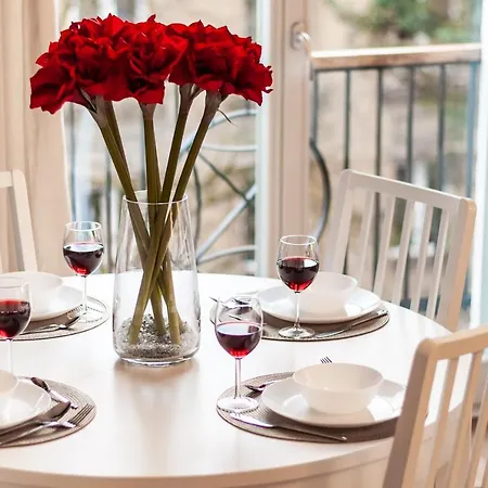 Nowy Swiat Cozy Apartment Warsaw By Noclegi Renters