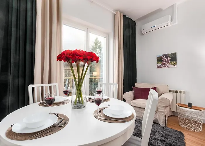 Apartment Nowy Swiat Cozy Apartment Warsaw By Noclegi Renters