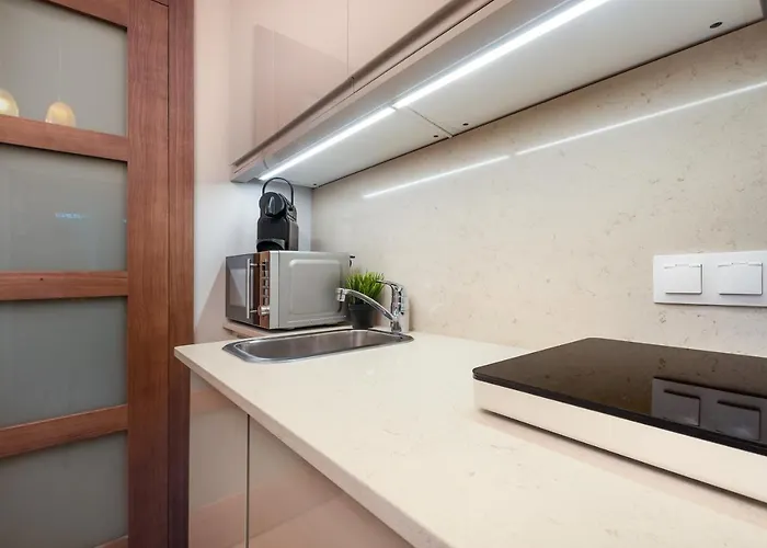 Nowy Swiat Cozy Apartment Warsaw By Noclegi Renters Apartment Warsaw